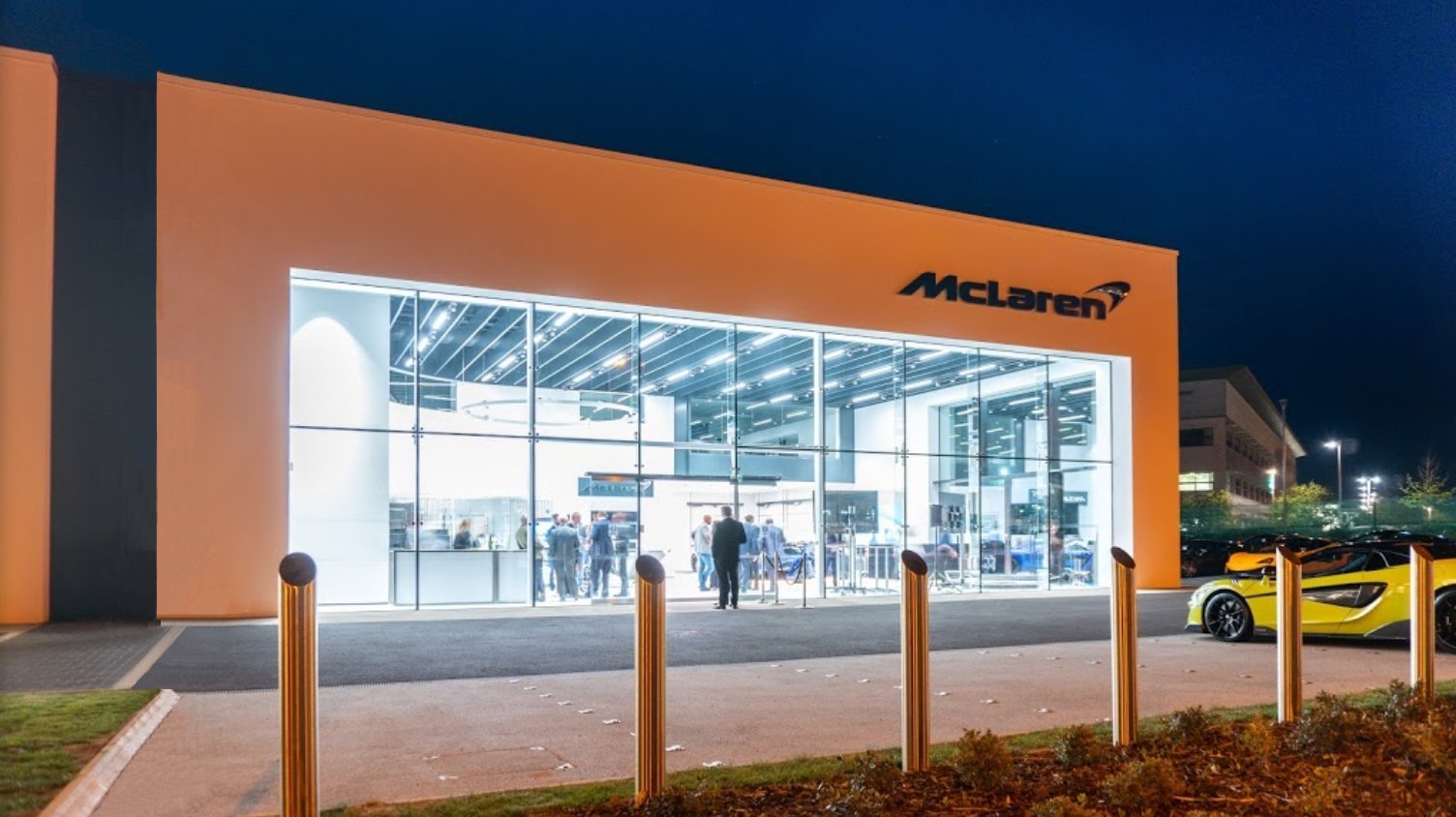 McLaren Showroom Hatfield Peak Aluminium