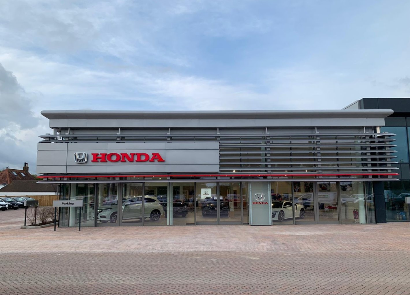Honda (Yeomans) Showroom and Yeomans HQ Worthing Peak Aluminium